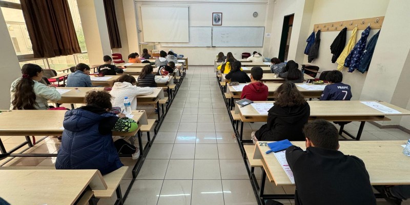 Konya’da ilk defa Ulusal Antalya Matematik Olimpiyatı sınavı yapıldı.