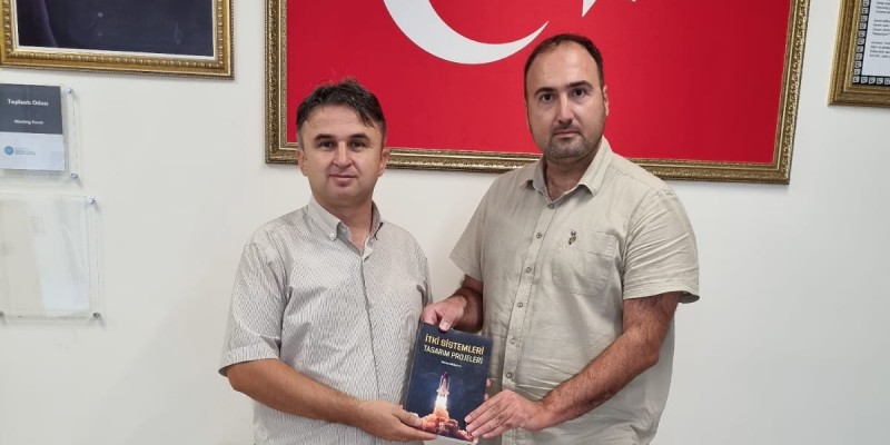 Fakültemiz Uçak Mühendisliği Bölümü Arş.Gör. Dr. Mustafa KARABACAK'ın  "İtki Sistemleri Tasarım Projeleri" kitabı yayınlanmıştır.