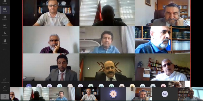 Yükseköğretim Kurulu (YÖK) Başkanı Sayın Prof. Dr. Yekta SARAÇ, İlahiyat ve İslami İlimler Fakültesi Dekanları ile 26 Haziran 2020 tarihinde video konferans yoluyla yıllık değerlendirme toplantısı gerçekleştirdi.