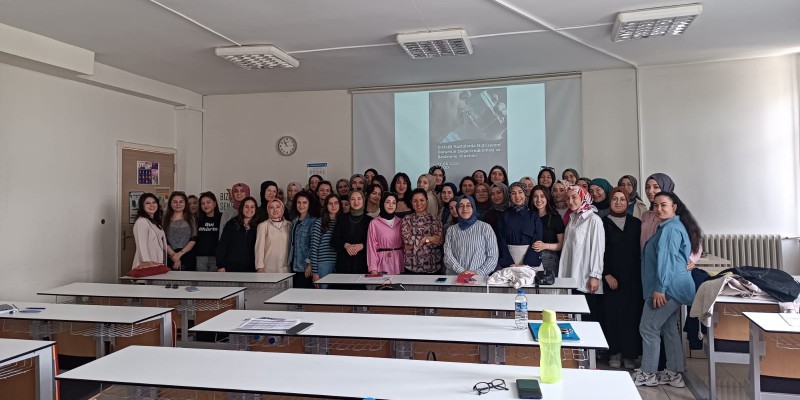 Arş. Gör. Dr. Meryem Ayrancı'nın sunumuyla yapılan "Disfajili Hastalarda Nütrisyonel Durumun Değerlendirilmesi ve Beslenme Yönetimi" semineri