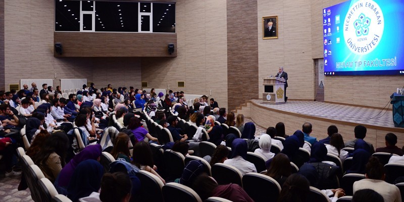 Üniversitemizde Hemşireler Haftası Dolayısıyla Program Düzenlendi