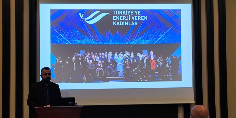 Doç. Dr. Hasan H. Tekin, "Türkiye'nin 100. Yılında Türk Kadını" başlıklı interaktif grup eğitimi vermiştir.