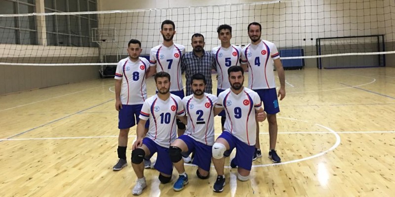 Fakültemiz Erkekler Voleybol Takımı 1. olmuştur. 