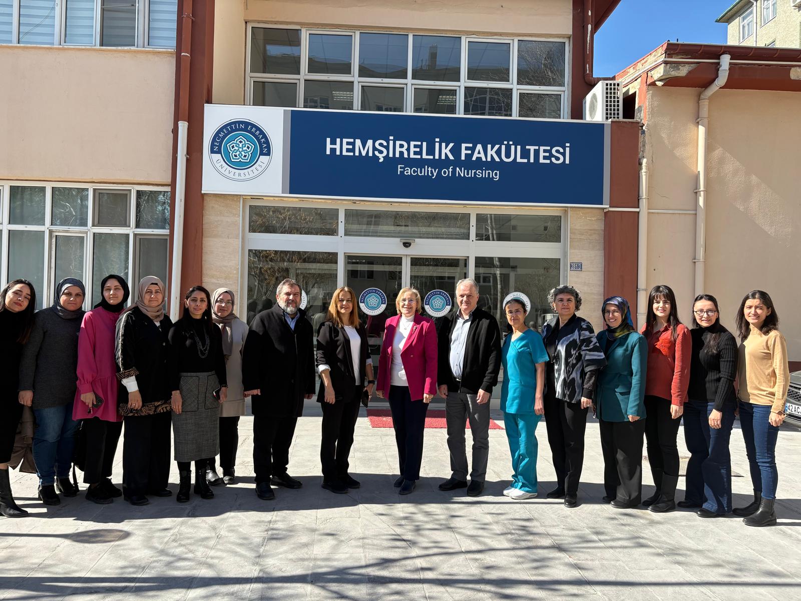 ERASMUS PROGRAMI KAPSAMINDA YUNANİSTAN’IN THESSALY ÜNİVERSİTESİ’NDEN GELEN ÖĞRETİM ELEMANLARINI FAKÜLTEMİZDEN UĞURLADIK