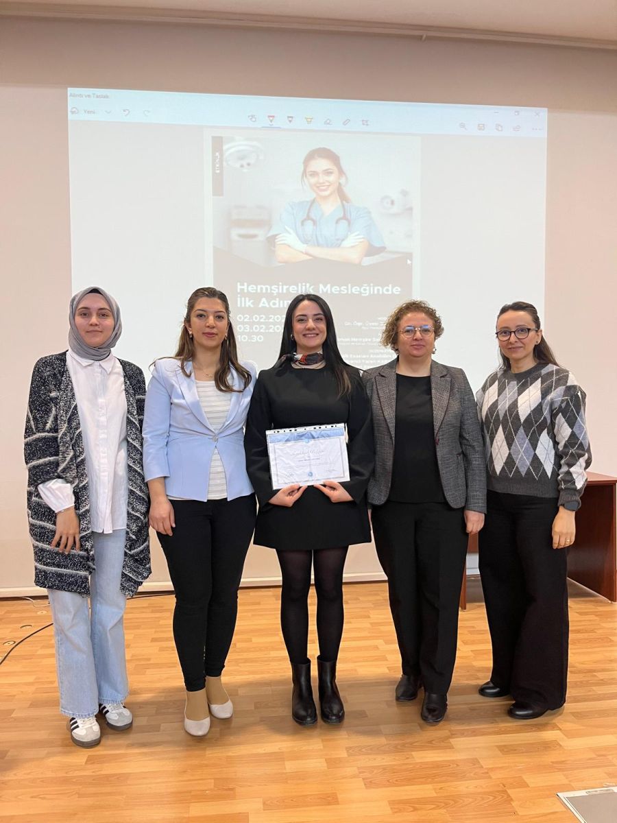 Hemşirelik Mesleğine İlk Adım