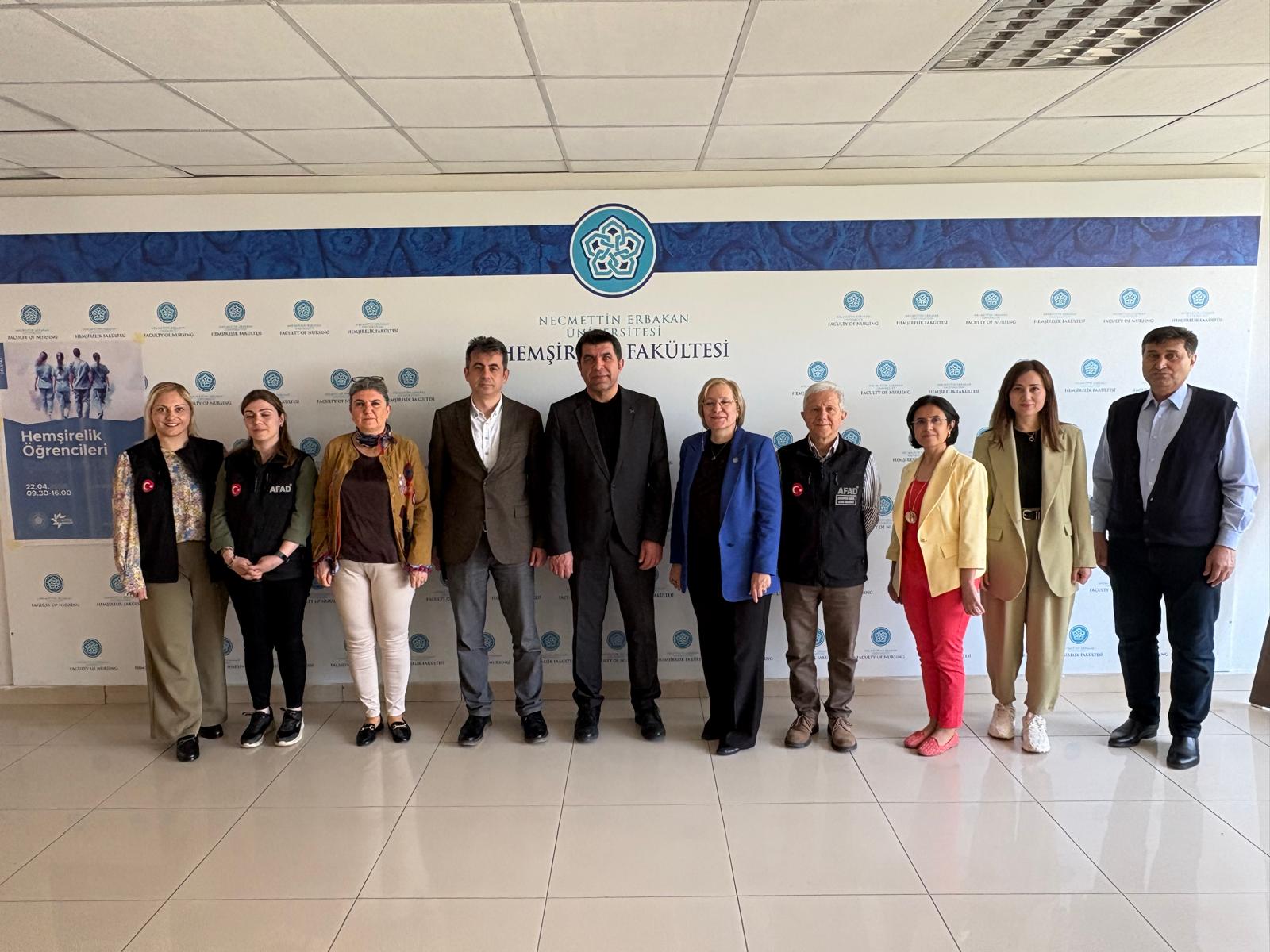 AFAD GÖNÜLLÜLÜK EĞİTİMİ BELGE TAKDİM TÖRENİ