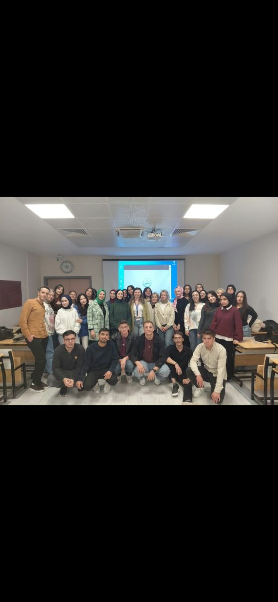 Yüksekokulumuz ögrencilerine Meram Genclik Merkezi tarafından katilabilecekleri sosyal faaliyetler hakkında bilgi verilmiştir.