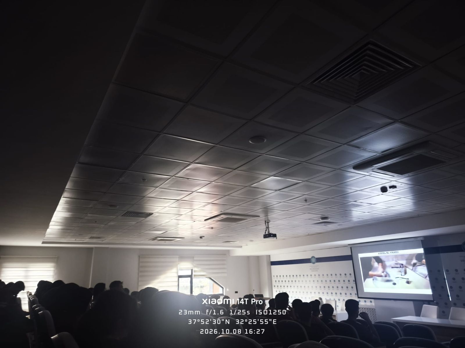 Ağız ve Diş Sağlığı Öğrencilerine Uyum Eğitimi