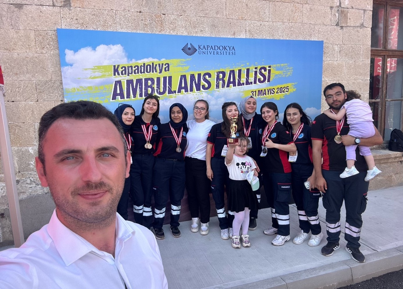 Adaletin ve Bilginin İzinde: İlk ve Acil Yardım Programımız Kapadokya Ambulans Rallisi’nde Fark Yarattı