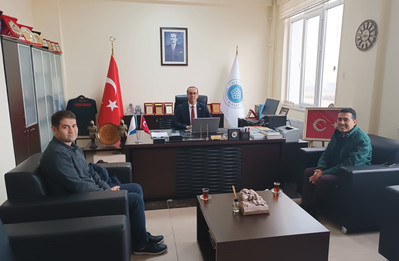 Tarım ve Orman Bakanlığı Zirai Mücadale Merkez Araştırma Enstitüsü ve Biyolojik Mücadele Arşatırma Enstitüsü Müdürlüğü’nden Dekanımıza Ziyaret