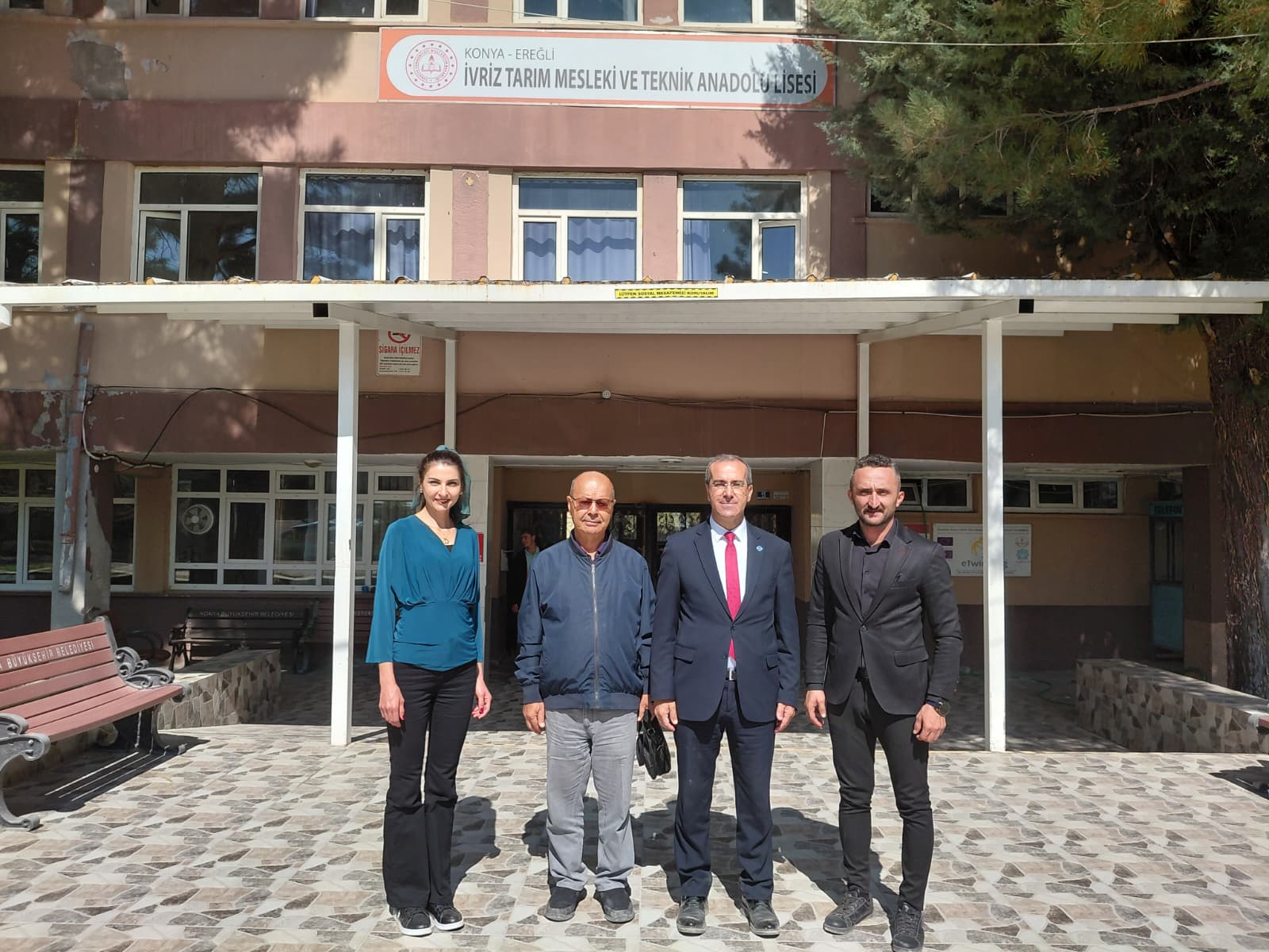 Dekanımız, Prof. Dr. Açıkgöz İle İvriz Tarım Mesleki ve Teknik Anadolu Lisesine Ziyarette Bulundu