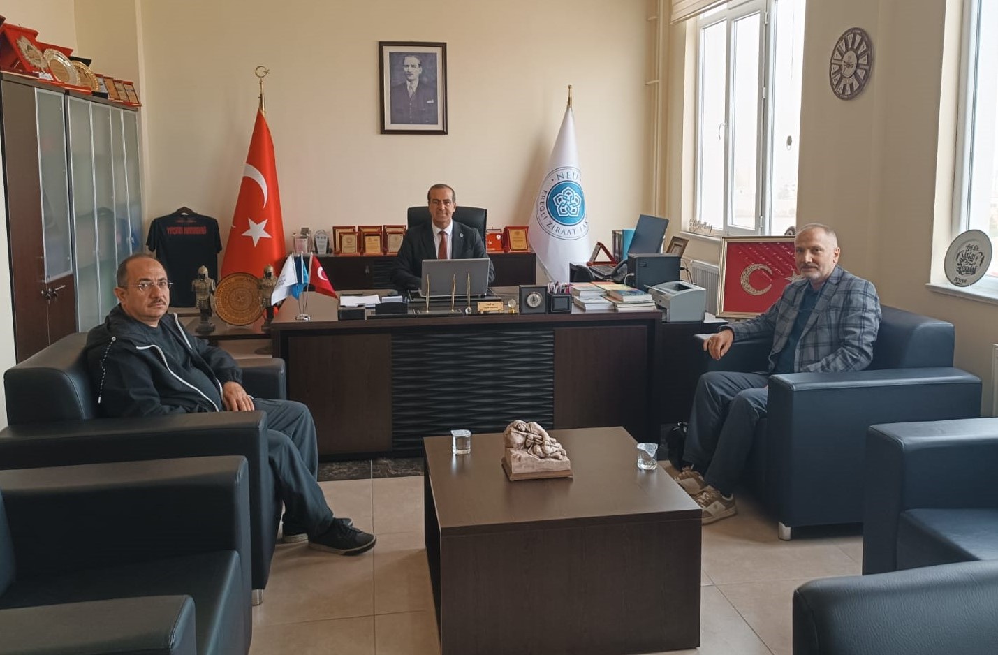 İnsani Yardım Vakfı (İHH) Konya Ereğli Temsilcisi’nden Dekanımıza Ziyaret