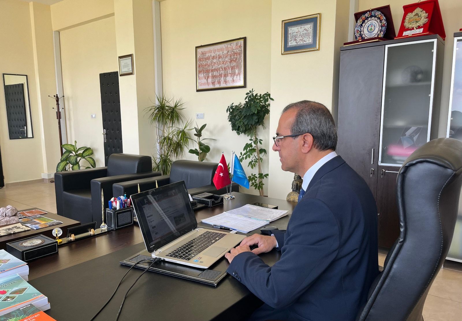 Dekanımız Özbekistan Cumhuriyeti Uluslararası Bilimsel ve Pratik Konferansında Sunum Yaptı