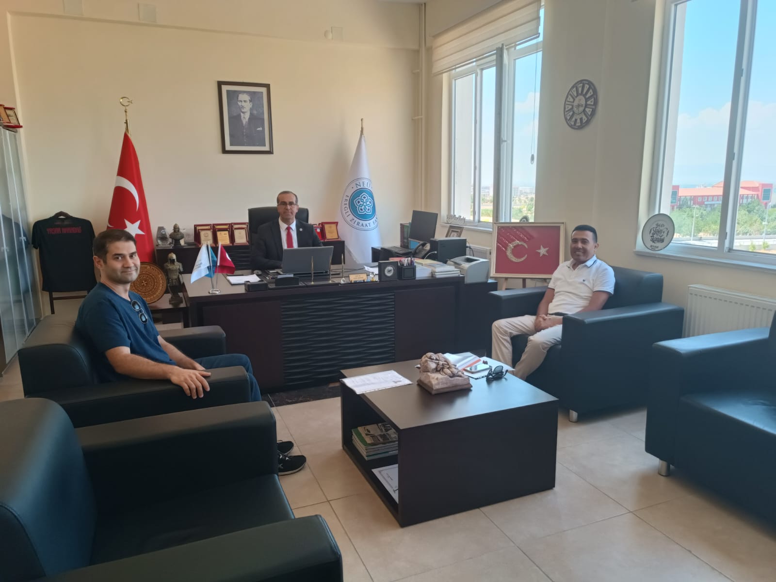 Tarım ve Orman Bakanlığı Zirai Mücadale Merkez Araştırma Enstitüsü ve Biyolojik Mücadele Arşatırma Enstitüsü Müdürlüğü’nden Dekanımıza Ziyaret