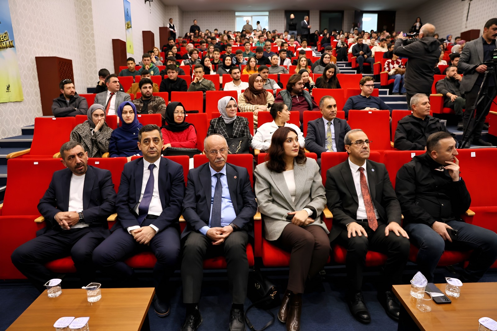 Necmettin Erbakan Üniversitesi Ereğli Ziraat Fakültesi Ev Sahipliğinde “Tarımda Geleceği Savunmak” TV Programı Düzenlendi