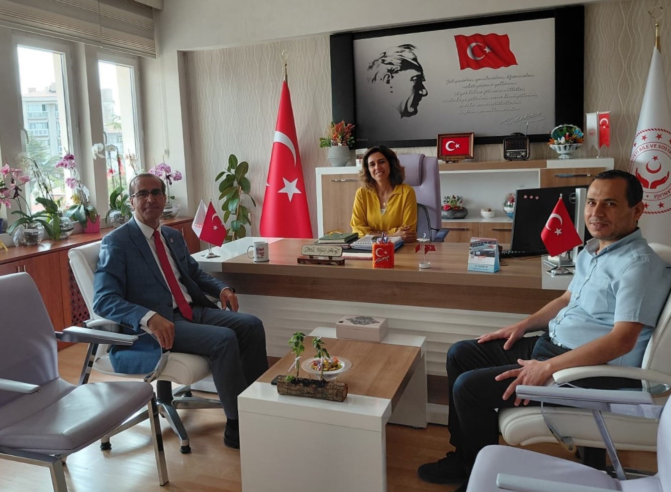 Dekanımızdan Ereğli Sosyal Hizmet Merkezi Müdürü’ne İade-i Ziyaret