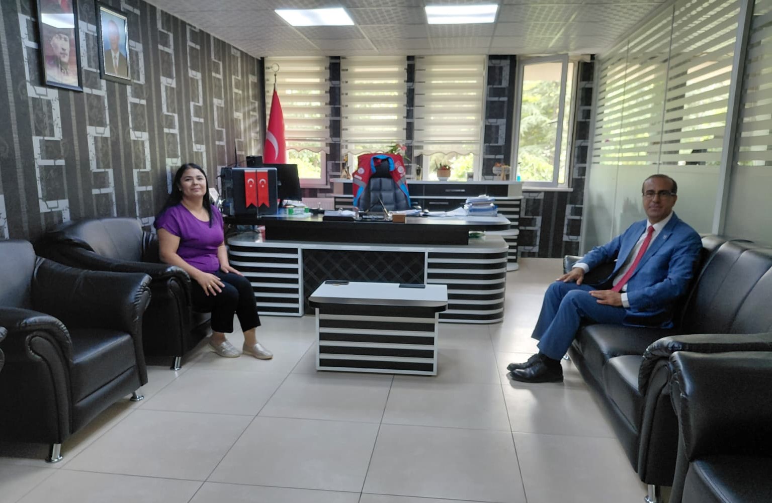 Dekanımızdan Ereğli Sosyal Yardımlaşma ve Dayanışma Vakfı Müdürü’ne Ziyaret