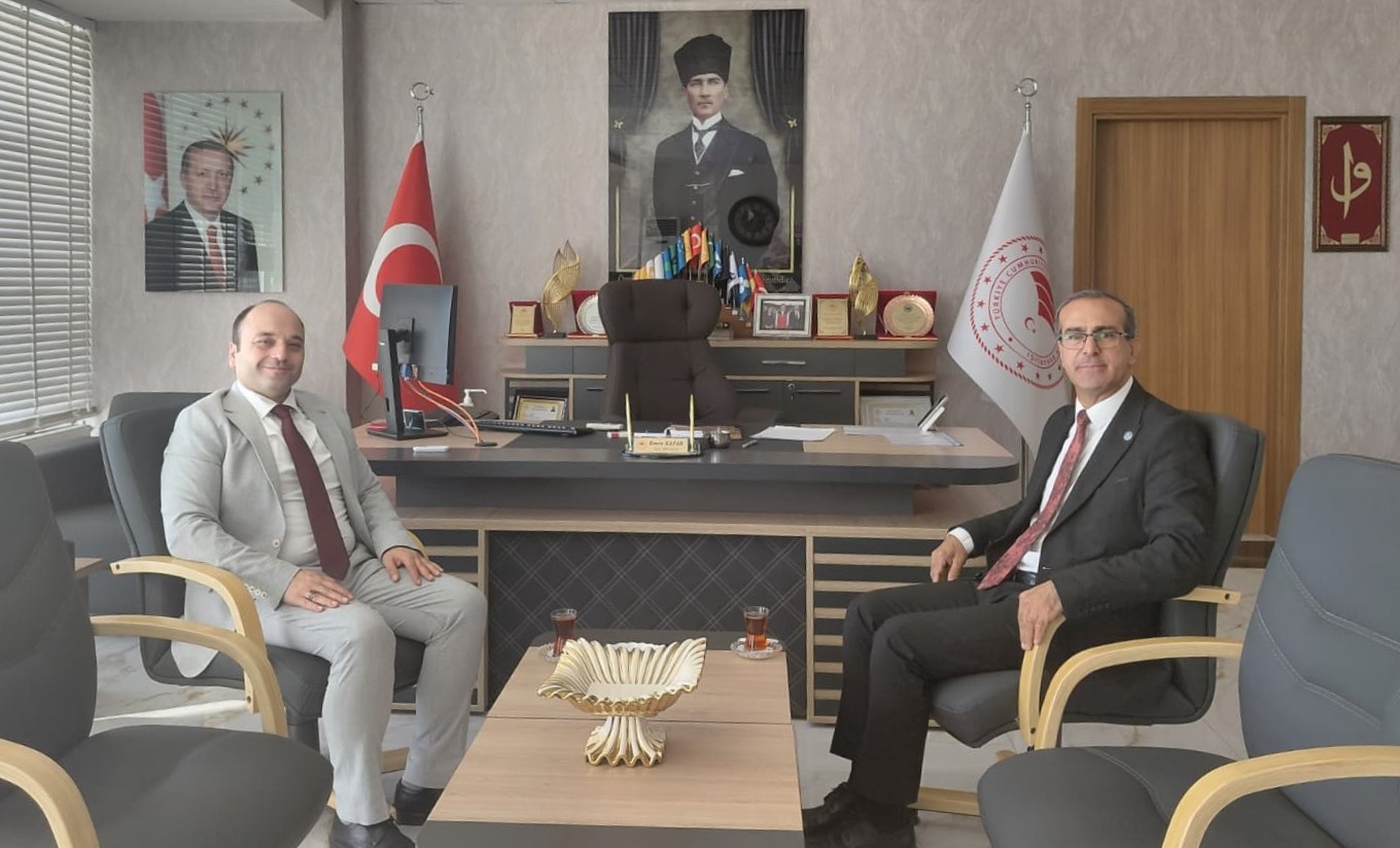 Dekanımızdan Ereğli İlçe Tarım ve Orman Müdürü Olarak Atanan Sayın Emre Kapar’a Hayırlı Olsun Ziyareti