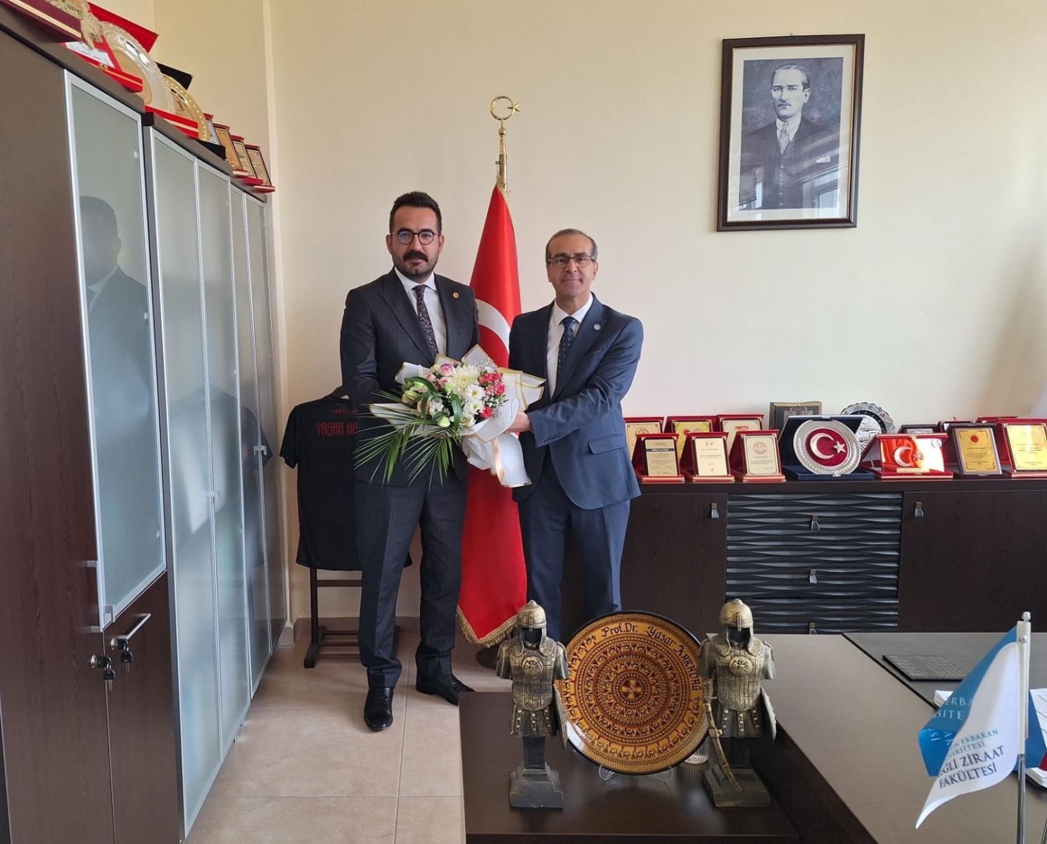 Konya Barosu Ereğli Adli Müzaheret Başkanı Av. İsmail Cem Suvat’tan Dekanımıza Ziyaret