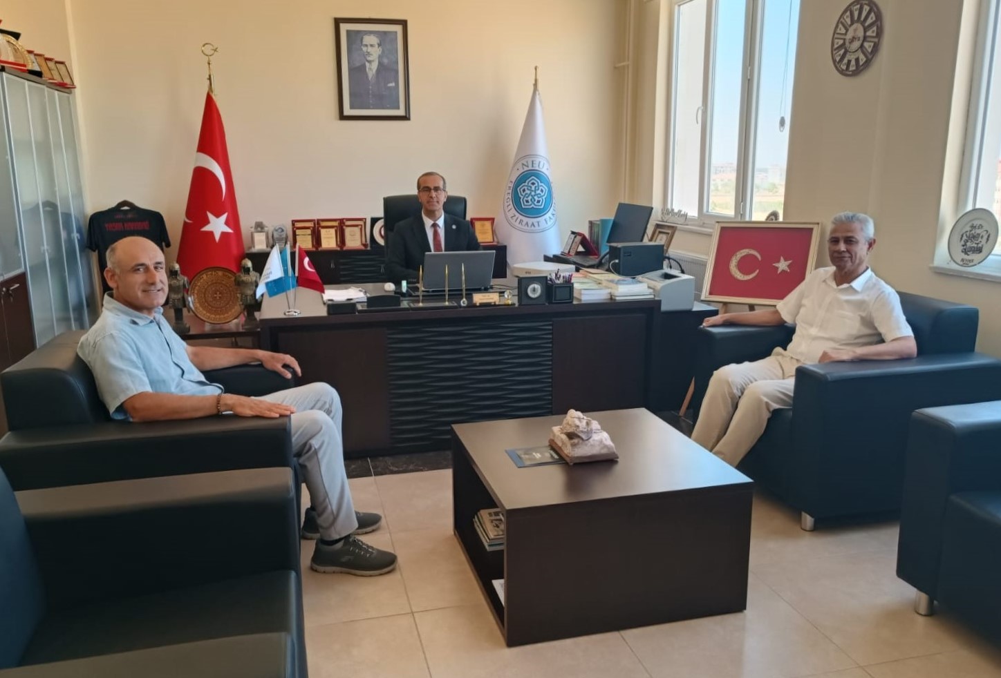 Ereğli KYK Erkek Öğrenci Yurdu Müdürü’nden Dekanımıza Ziyaret