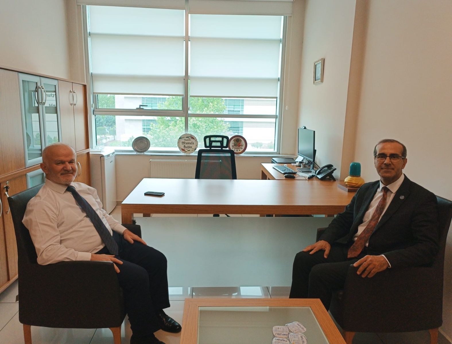 Dekanımızdan Tokat Gaziosmanpaşa Üniversitesi Önceki Dönem Rektörü Prof. Dr. Mustafa Şahin’e Ziyaret