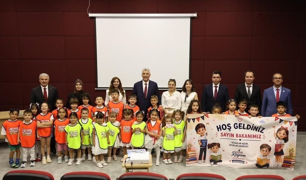 Ticaret Bakanımız Sayın Prof. Dr. Ömer Bolat’ın Teşrifleriyle Ereğli İlçe Halk Kütüphanesinin Açılış Törenine Katıldık