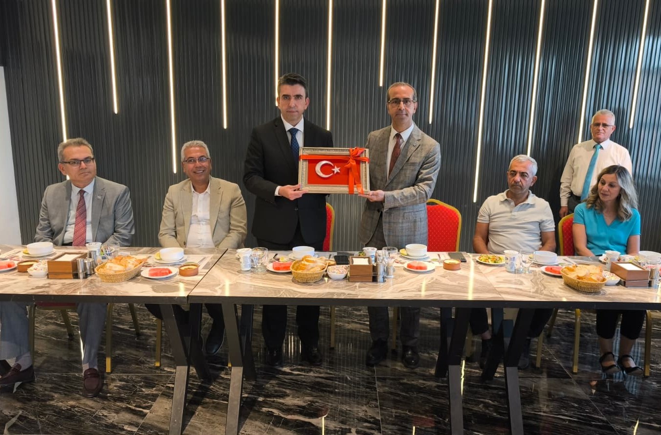 Dekanımız, Kaymakamımız Murat Eren İçin Düzenlenen Veda Yemeğine Katıldı