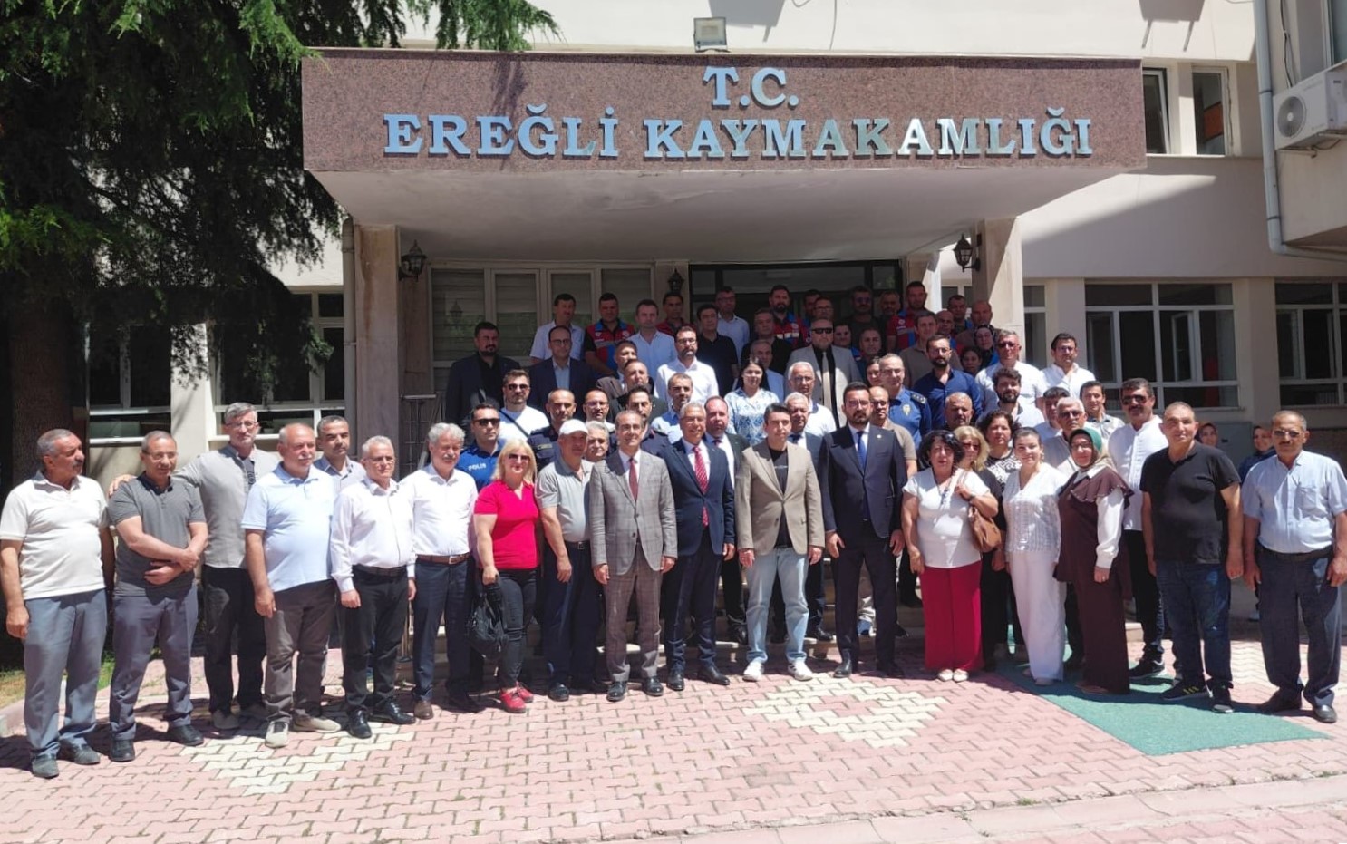 Dekanımız, Kaymakam Murat Eren’in Veda Törenine Dekanımız, Kaymakam Murat Eren’in Veda Törenine Katıldı