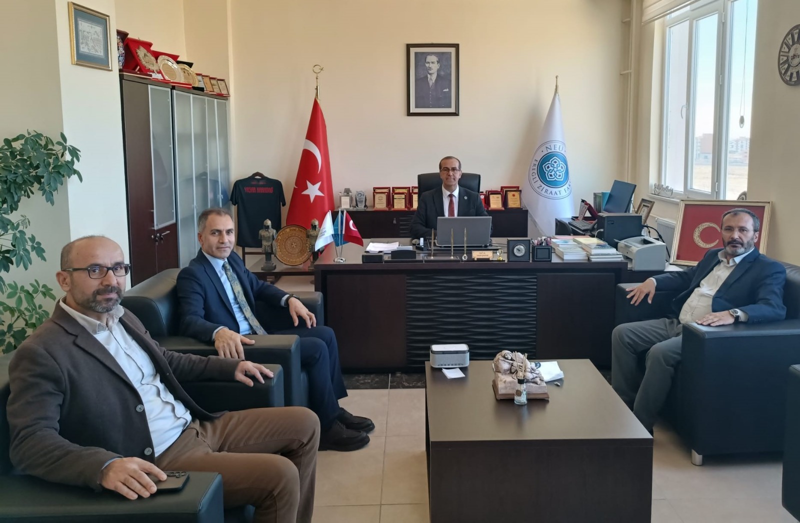 Ereğli İlçe Milli Eğtim Müdürü’müzden Dekanımıza Ziyaret