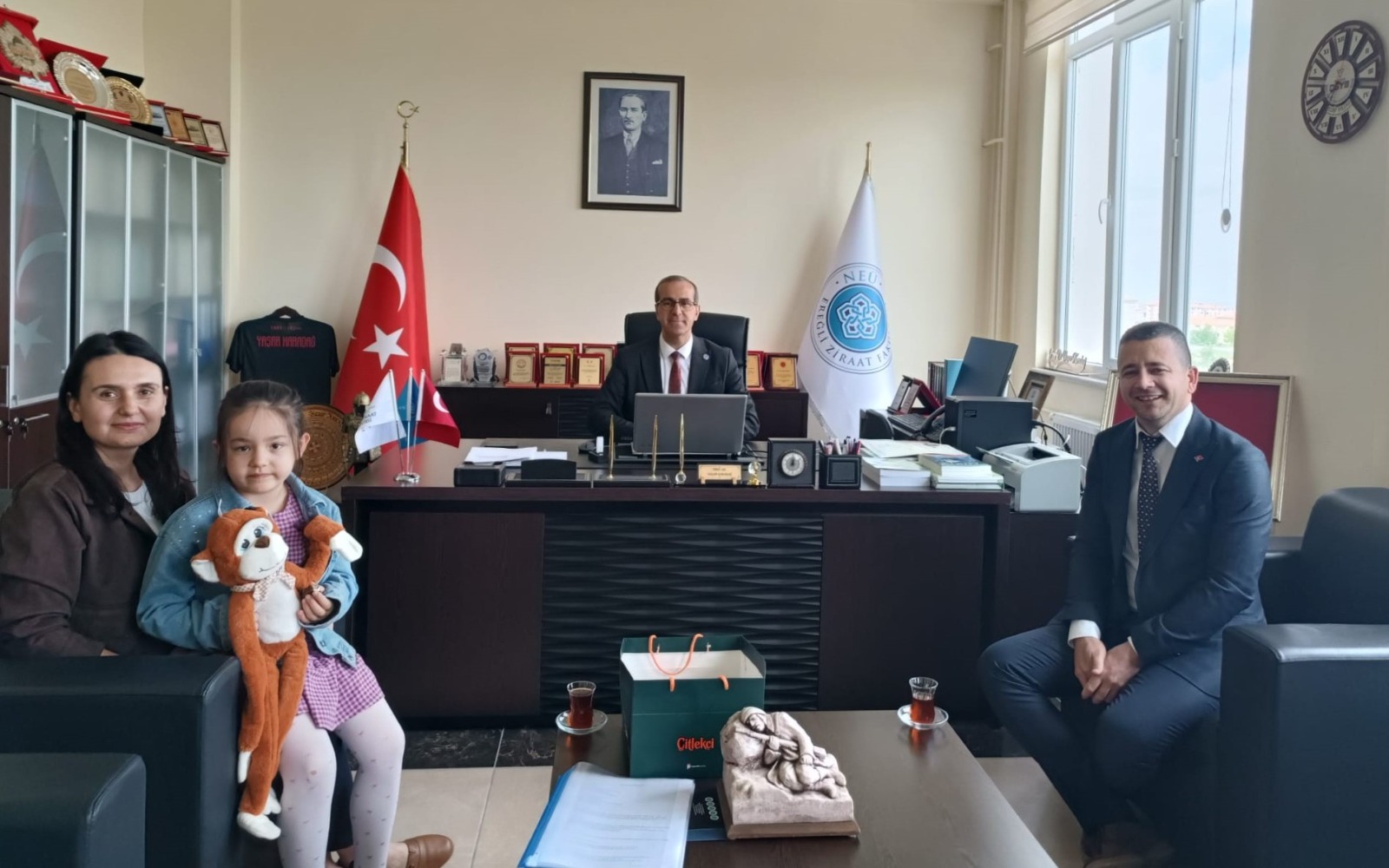 Yozgat Bozok Üniversitesi Öğretim Üyesi’nden Dekanımıza Ziyaret