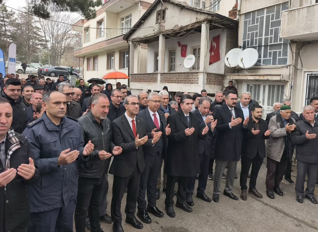 Dekanımız Tarihi Uğurlu Camii ve Zeliha Uğurlu Taziye Evinin Açılışına Katıldı