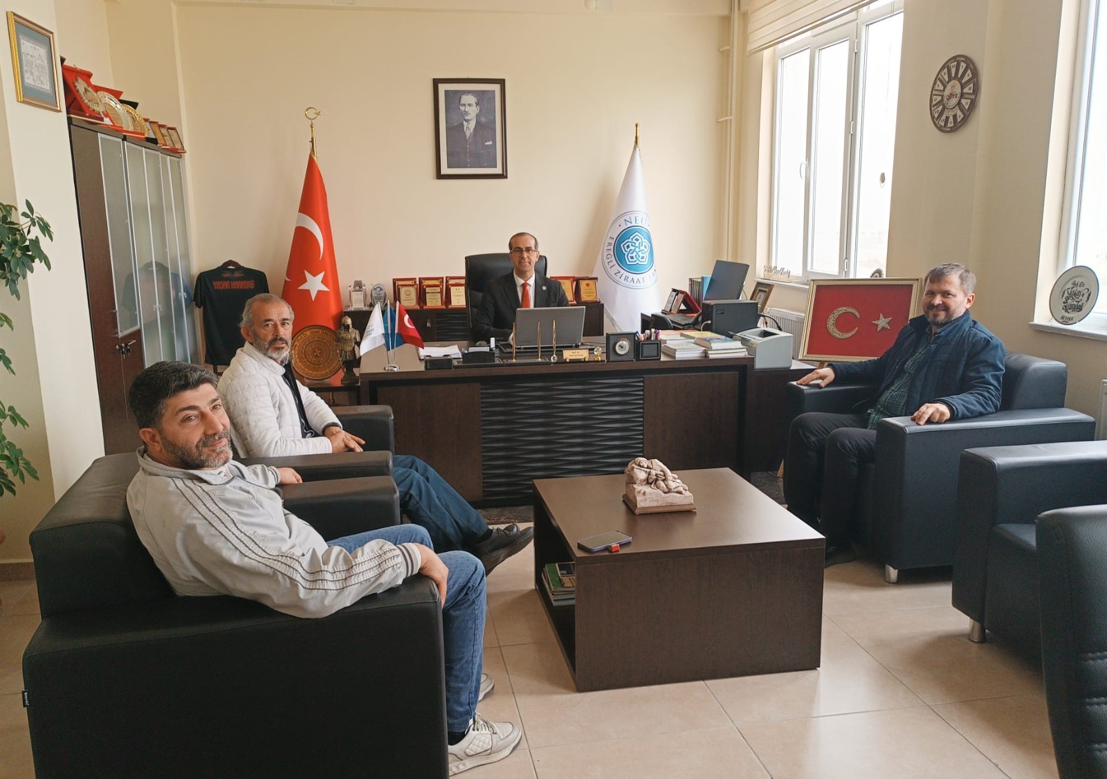 Ereğli Hydrowoll Doğal Gübre Üretim Şirketi, Ereğli Kotaş Tarım A.Ş. ve Medya, Sağlık ve İletişim Danışmanı‘ndan Dekanımıza Ziyaret