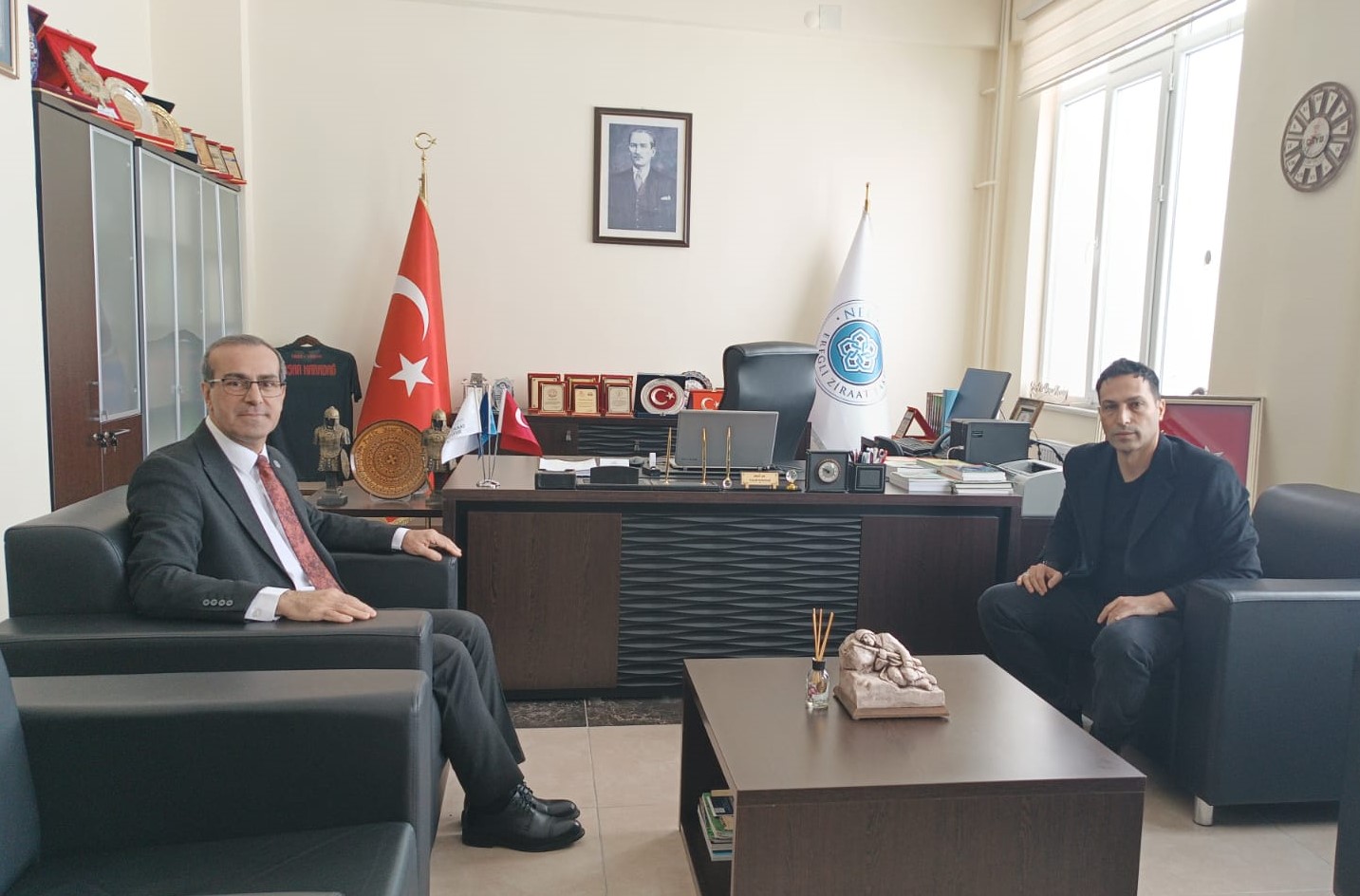 Ereğli Cezaevi Tabur Komutanı Yarbay Cem Gökdemir’den Dekanımız Prof. Dr. Yaşar Karadağ’a Makamında Ziyaret