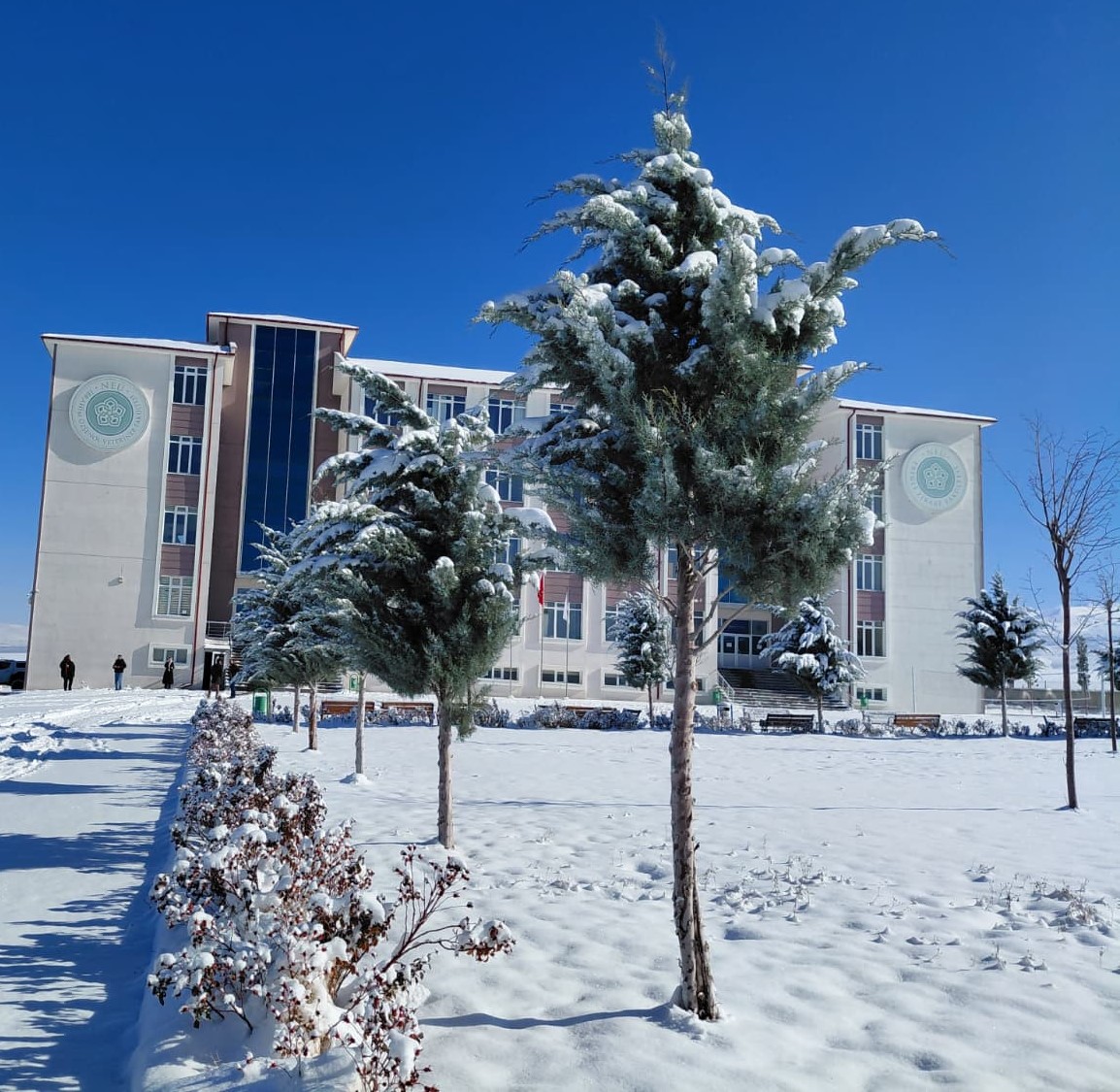 Fakültemizden Kar Manzaraları