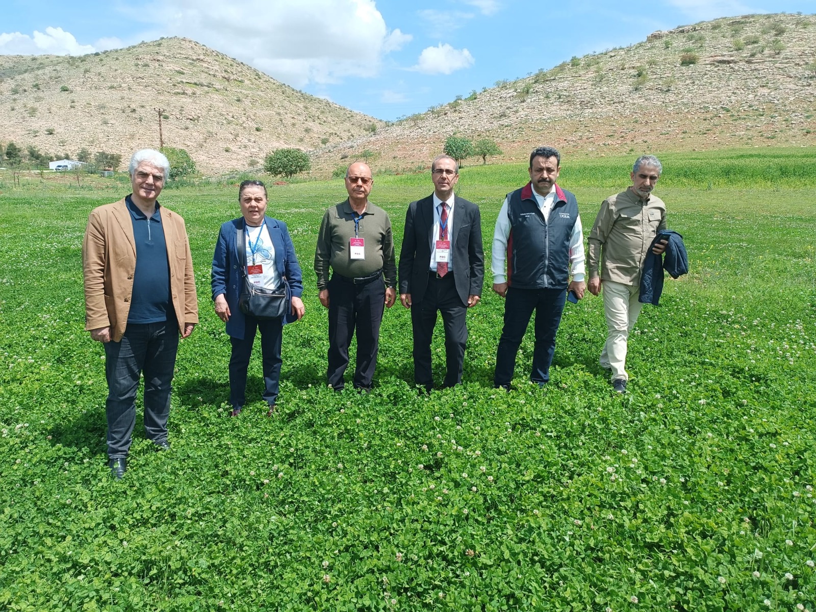 Dekanımız GAP Tarımsal Araştırma Enstitüsü Müdürlüğü (GAPTAEM) Tek Tek İstasyonu Uygulama ve Deneme Alanında İncelemelerde Bulundu