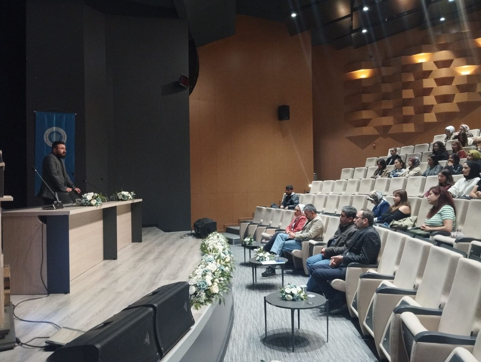 İç Mimarlık ve Çevre Tasarımı Bölümü Tanıtım Günleri Semineri