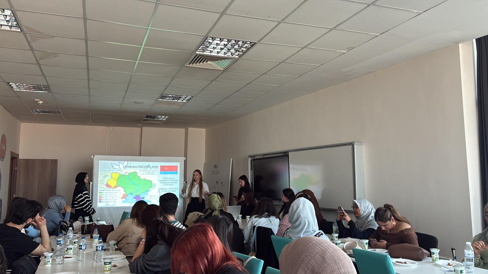 NEÜ'de "Kültür Buluşmaları" Etkinliği Gerçekleştirildi