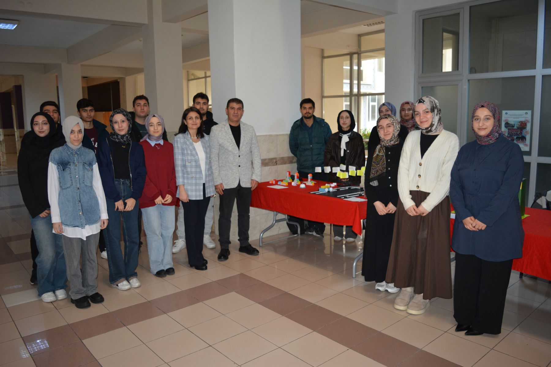 Türkçe Eğitim Anabilim Dalı Öğrencileri Tarafından Hazırlanan Materyal Tasarım Sergisi