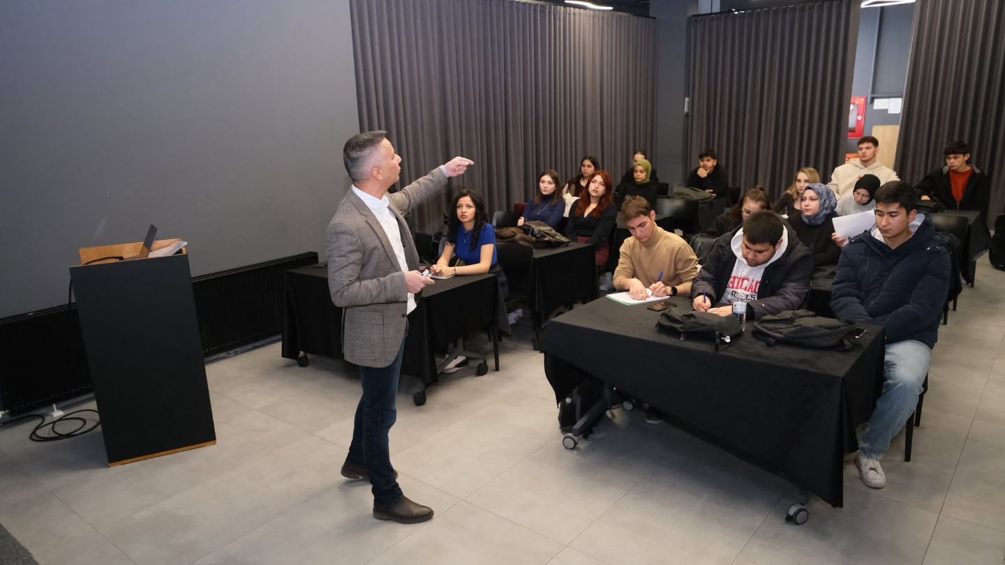 Bu Ders Sosyal İnovasyon Ajansı’ndayız!