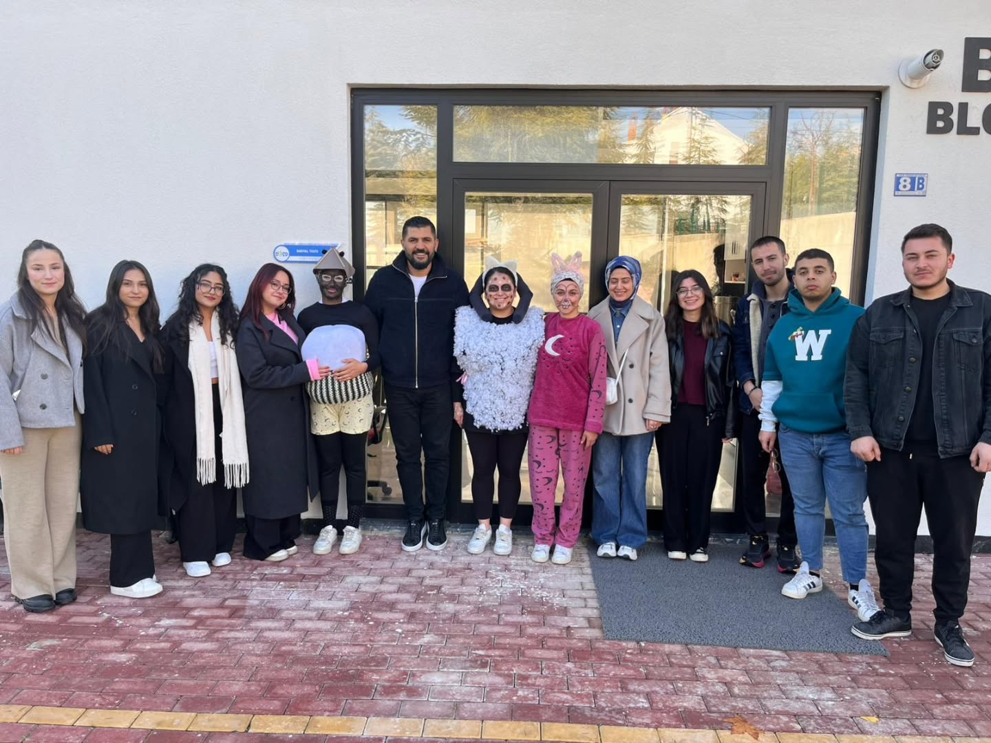 Down Sendromlu Bireylere Yönelik Rekreasyon Aktiviteleri