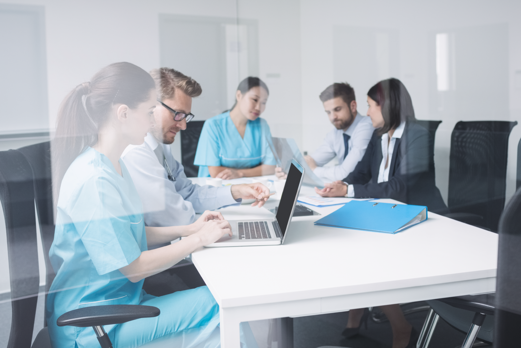 Sağlık Kurumlarında Çalışma Hayatı ve Mevzuat