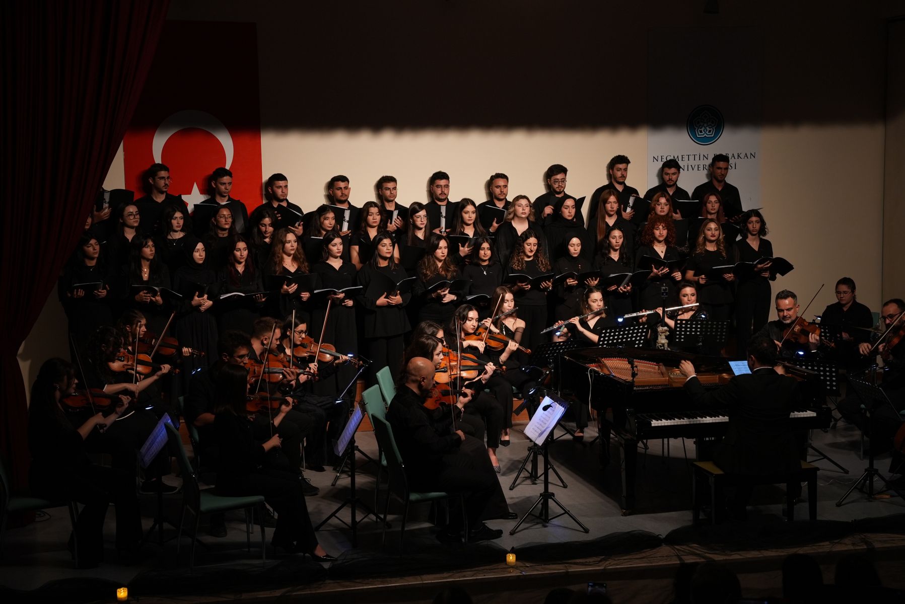 Üniversitemizde Gazi Mustafa Kemal Atatürk Saygı ve Özlemle Anıldı