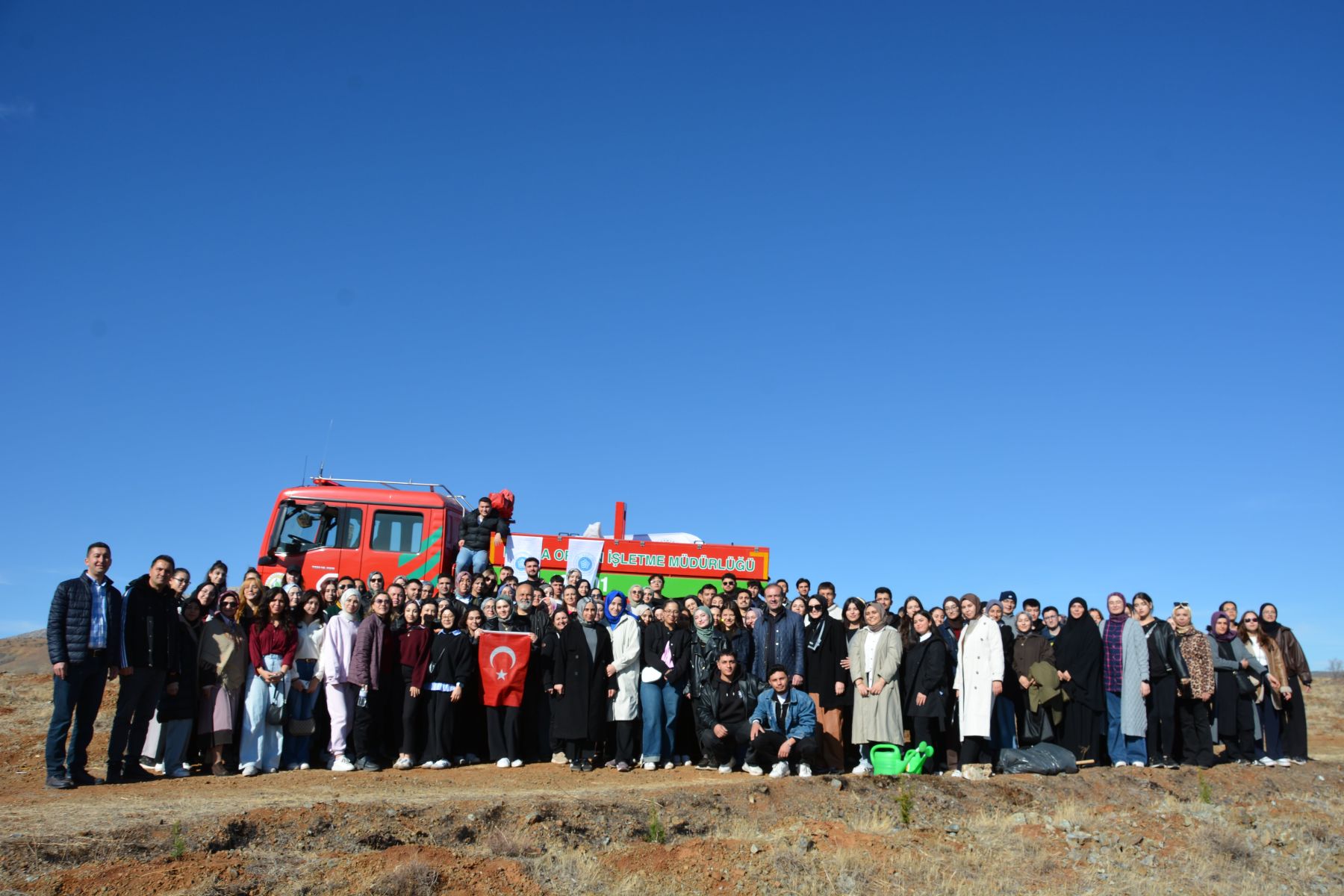 Üniversitemiz, İki Farklı Etkinlikle Şehitlerin Hatırasını Yeşertti