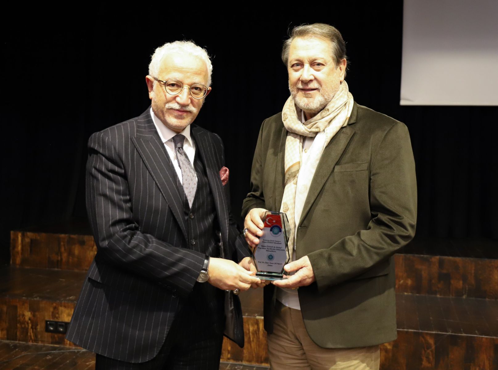 Devlet Sanatçısı Ahmet Özhan, Üniversitemizde Öğrencilerle Buluştu