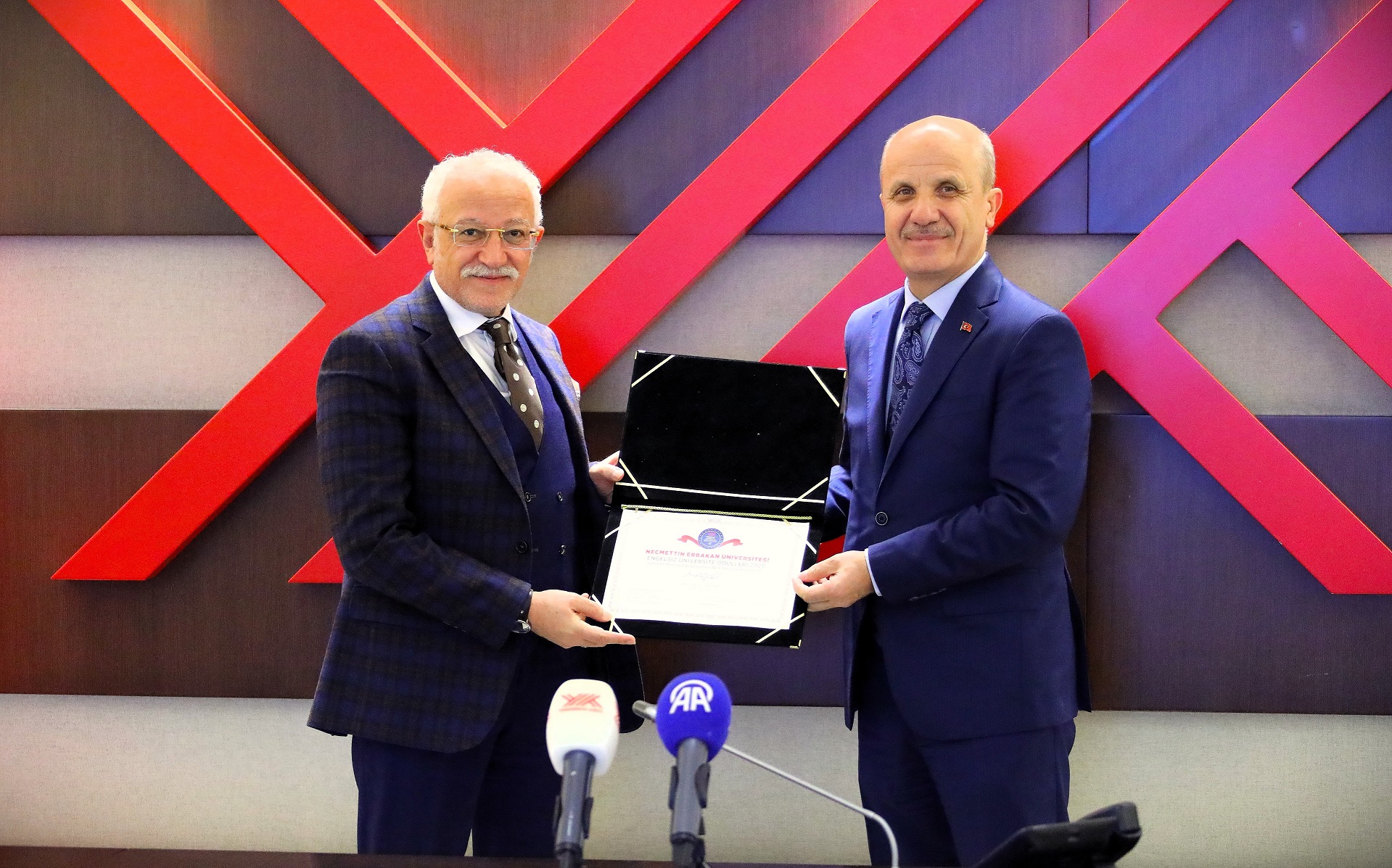 Necmettin Erbakan Üniversitesi “Engelsiz Üniversite” Bayrak Ödülleri’nde Türkiye İkincisi Oldu