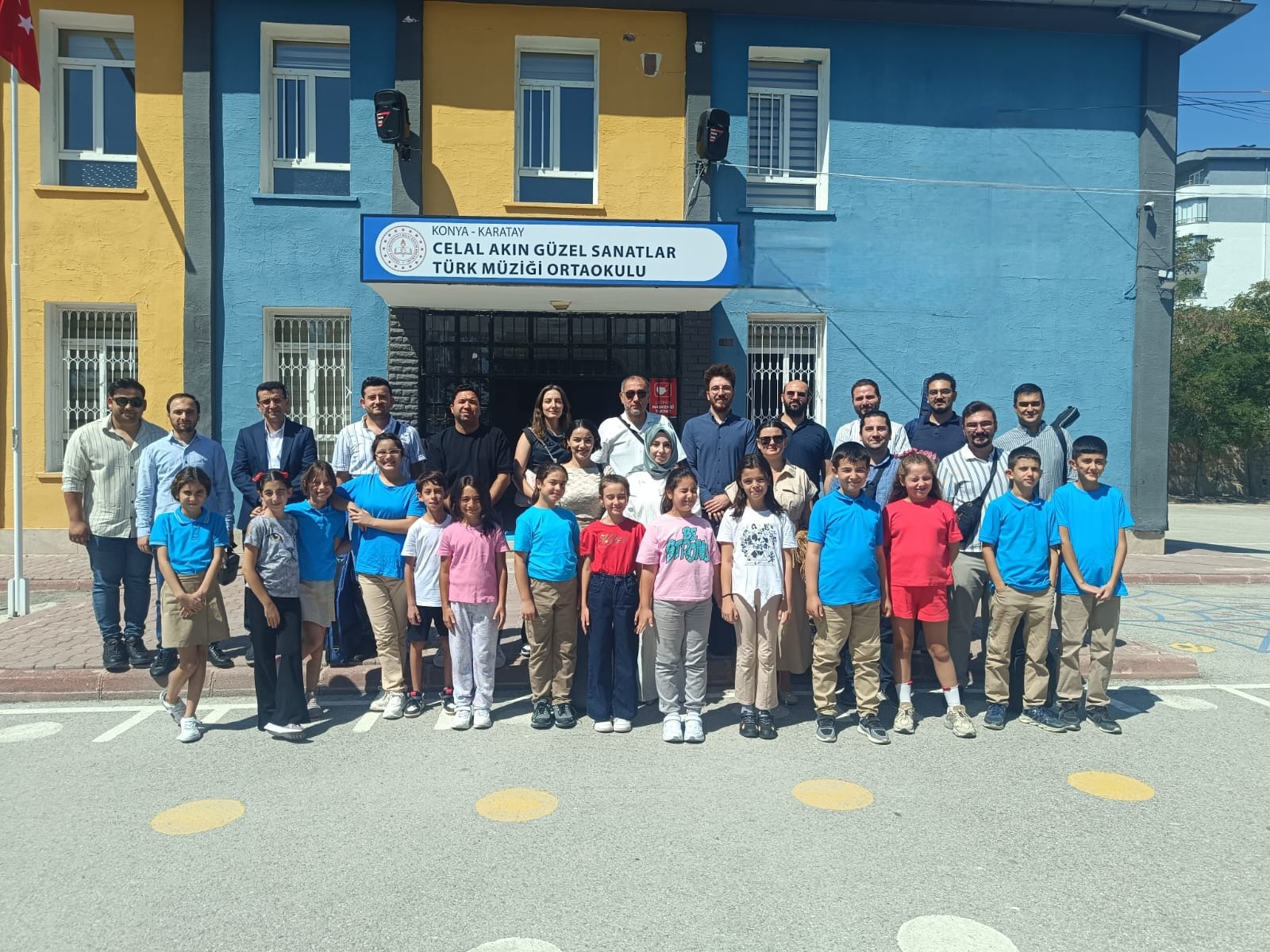 Üniversitemiz Türk Müziği Devlet Konservatuvarı Akademisyenlerinden Genç Sanatçılara İlham Verici Ziyaret