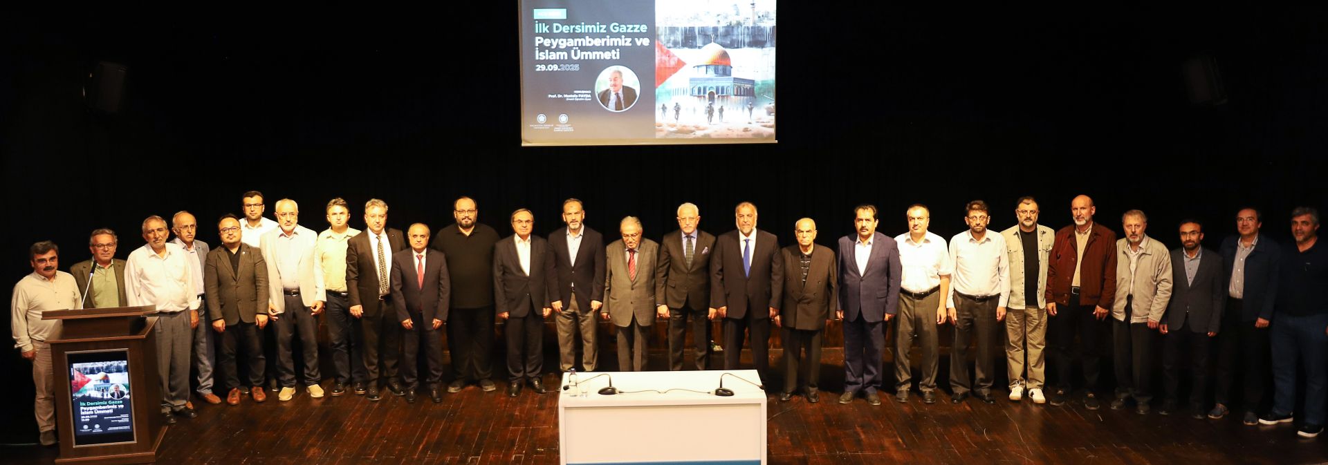Üniversitemiz Ahmet Keleşoğlu İlahiyat Fakültesinde Akademik Yıl, “İlk Dersimiz Gazze, Peygamberimiz ve İslam Ümmeti” Programıyla Açıldı