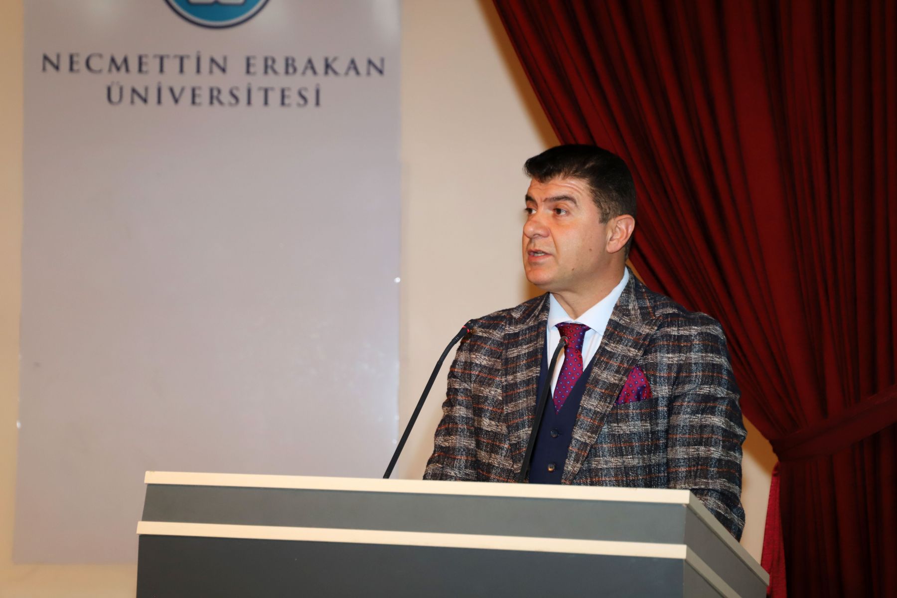 Necmettin Erbakan Üniversitesi