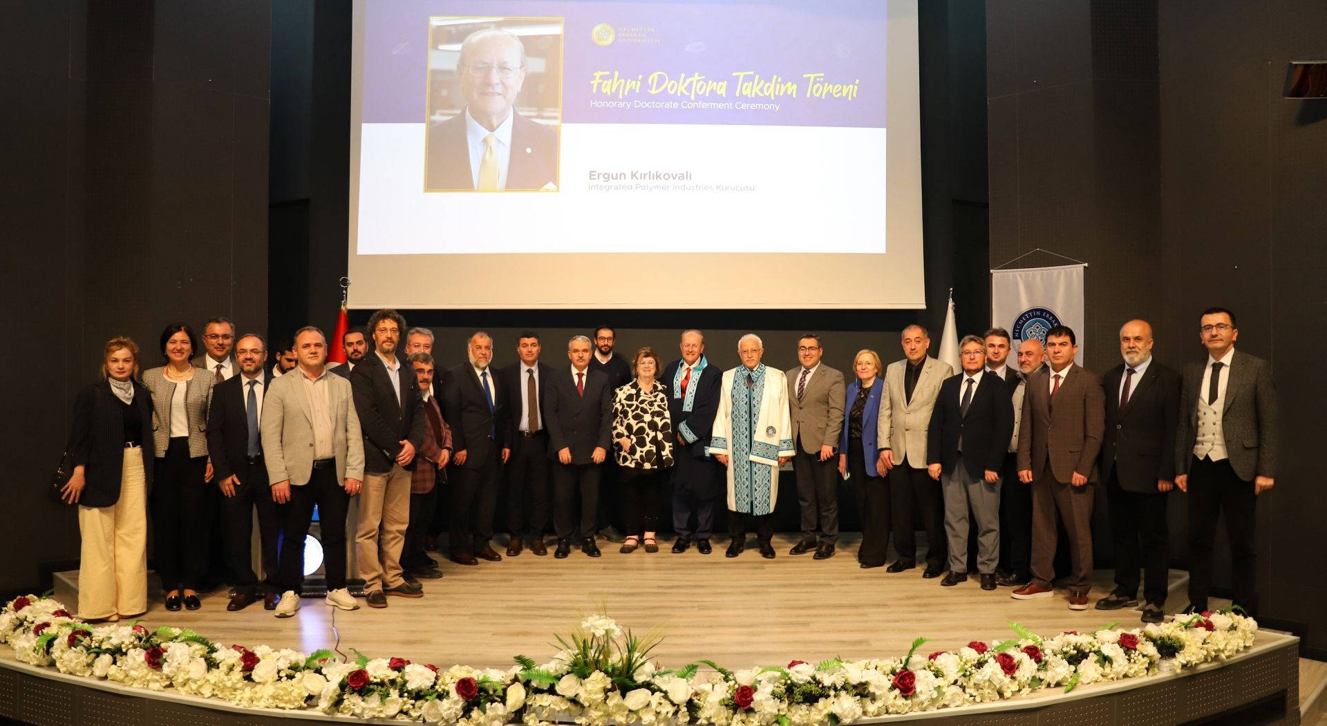 Üniversitemizde Ergün Kırlıkovalı Öğrencilerle Bir Araya Geldi