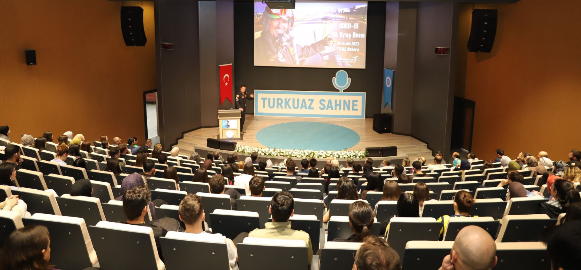 TUSAŞ Test Pilotu Özpala’dan Üniversitemizde Ufuk Açan Konferans